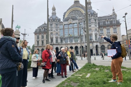 Antwerpen cinemawandeling: Astridplein met Centraal Station